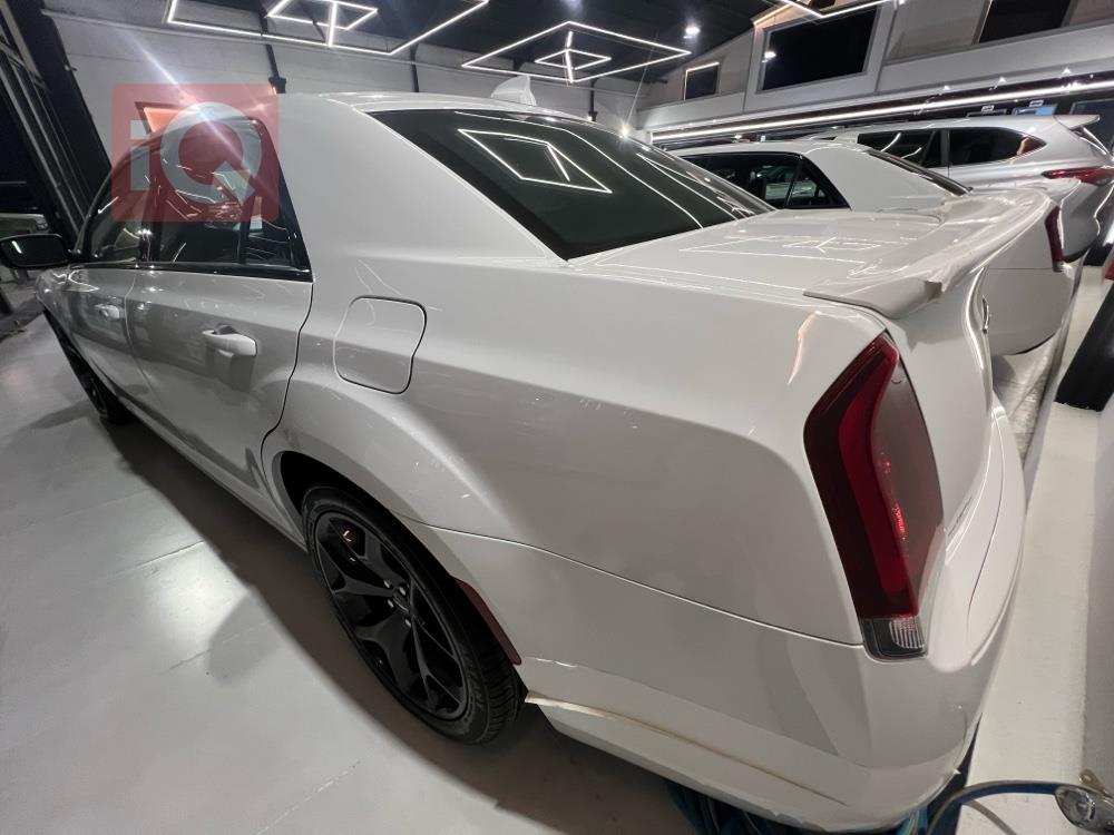 کرایسلەر 300